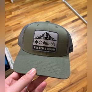 NEW Unisex Columbia Green, Black and Gray Mesh SnapBack, OS